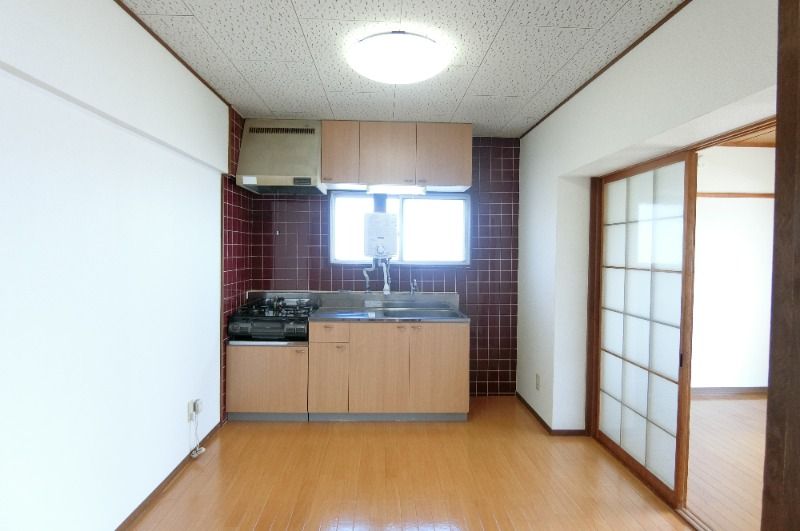 �y���ԁE���r���O�z�@���^�C�v