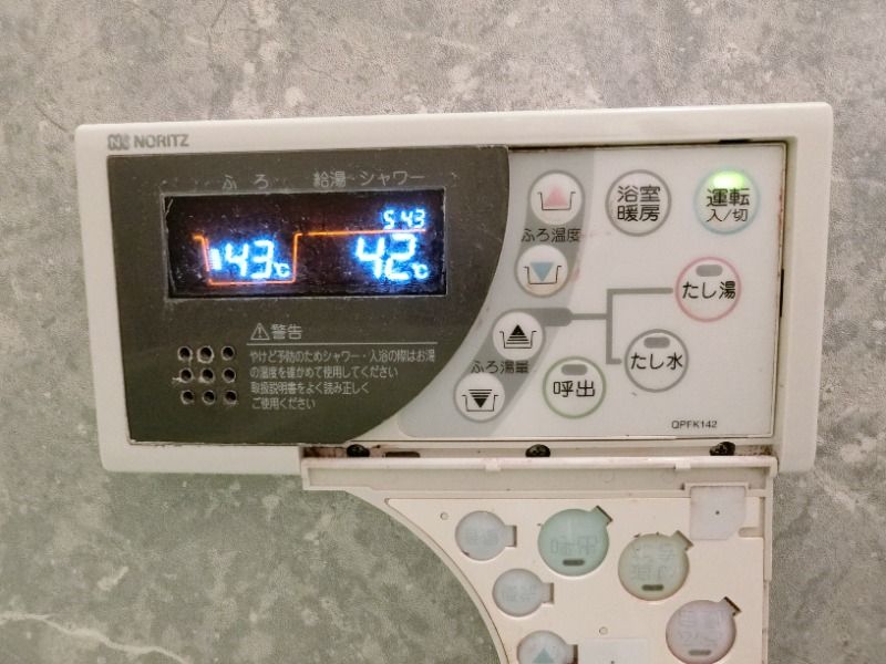 y̑ݔz@^Cv