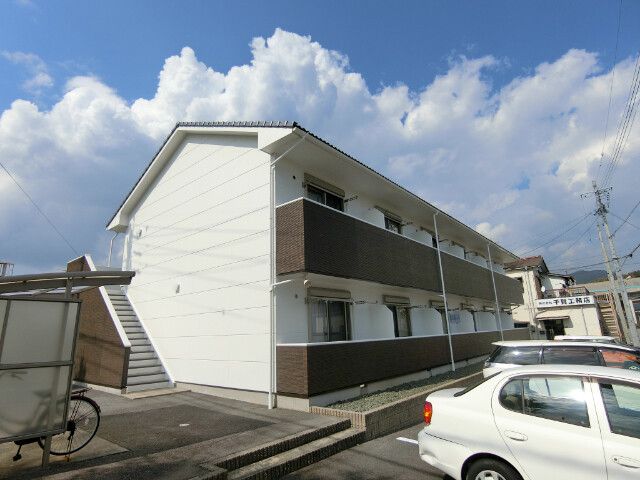 �J�T�t���X�̌����O��