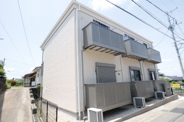 ���~�i���G�̌����O��