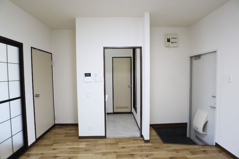 �y�����E���r���O�z�@