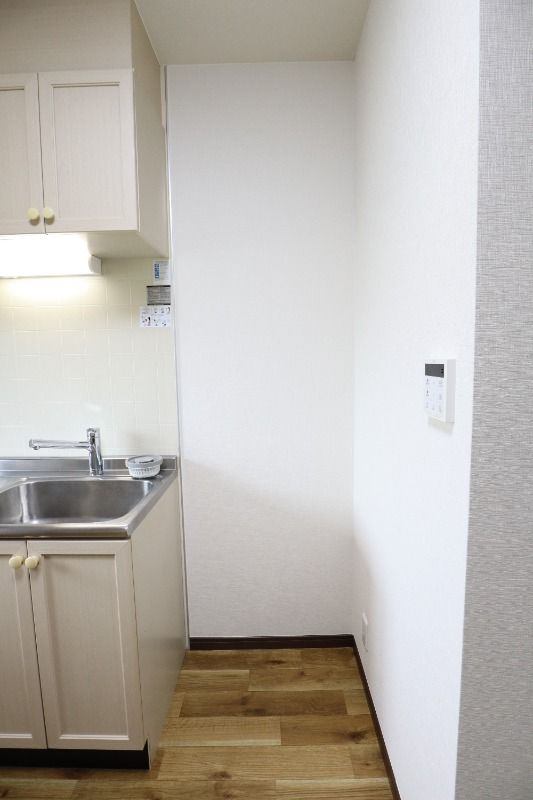 �y�L�b�`���z�@