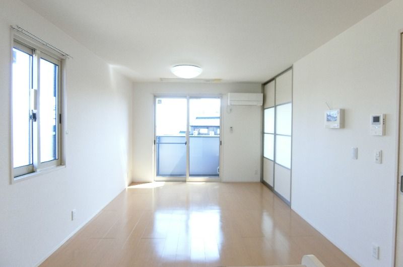 �y���ԁE���r���O�z�@