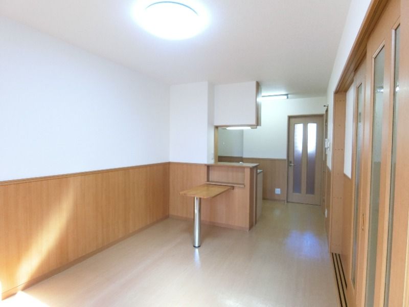 �y�����E���r���O�z�@