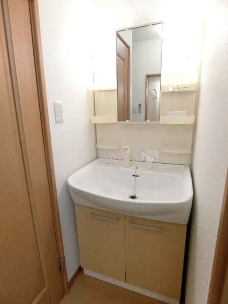 �y���ʏ��z�@