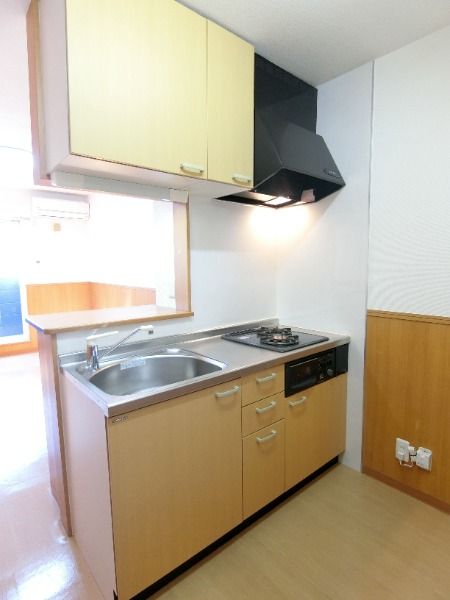 �y�L�b�`���z�@