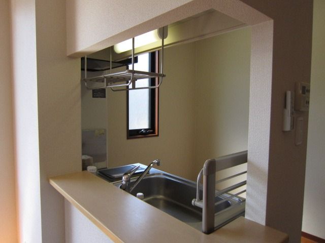 �y�L�b�`���z�@