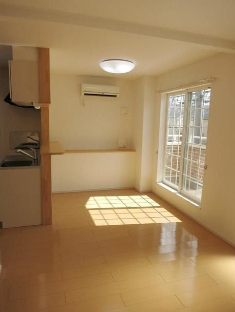 �y���ԁE���r���O�z�@