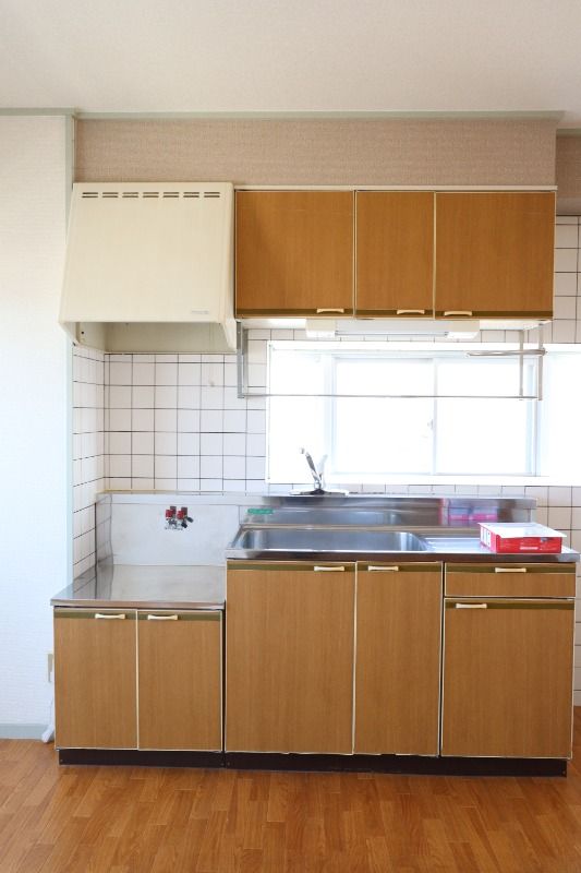 �y�L�b�`���z�@