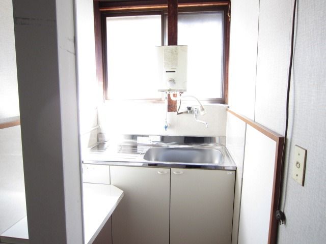 �y�L�b�`���z�@