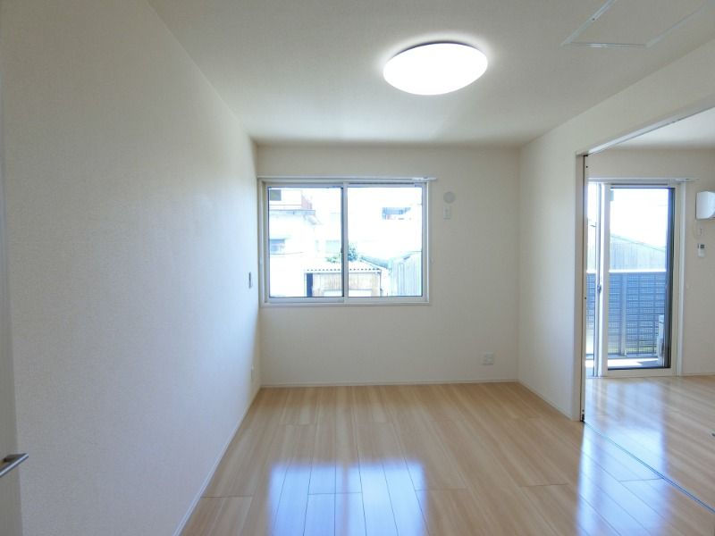 �y���̑������E�X�y�[�X�z�@���^�C�v