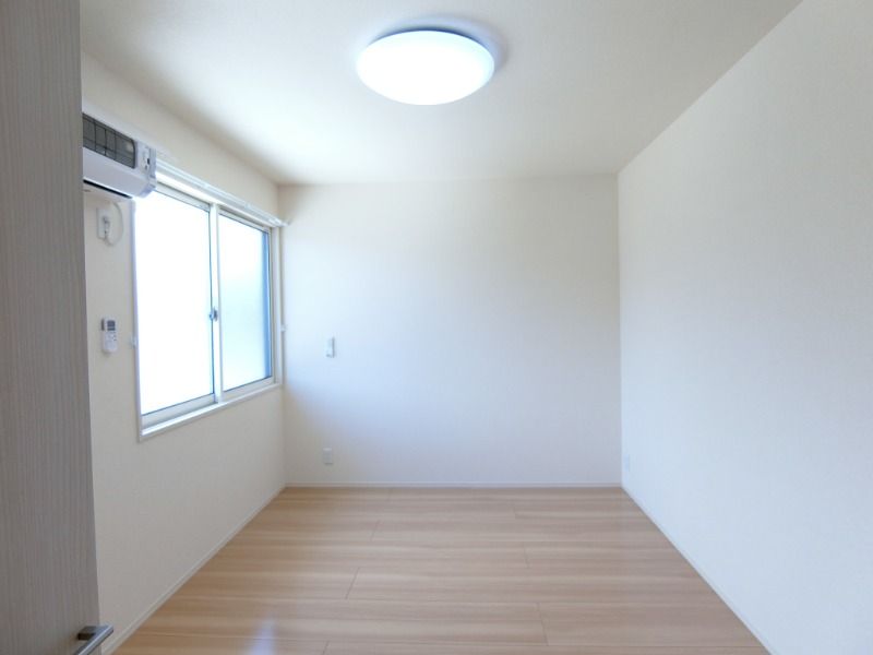 �y���̑������E�X�y�[�X�z�@���^�C�v