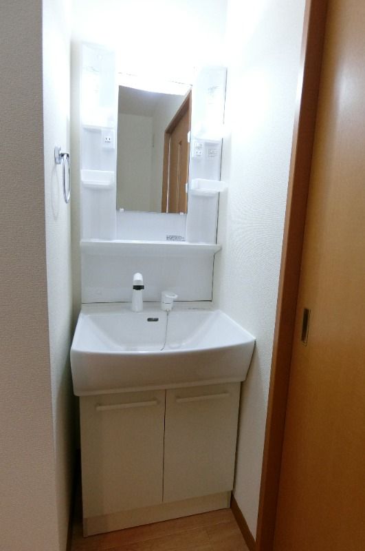 �y���ʏ��z�@���^�C�v