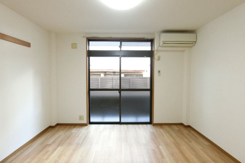 �y���ԁE���r���O�z�@���^�C�v