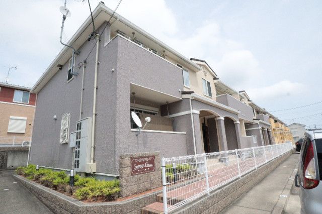 �T�j�[�E�J�[�T�̌����O��