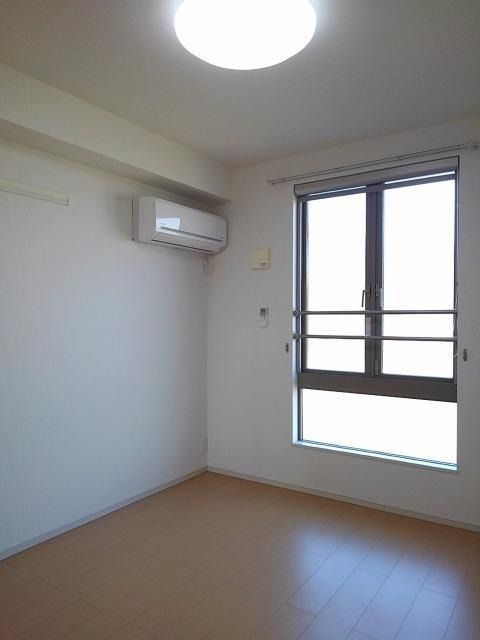 �y���̑������E�X�y�[�X�z�@