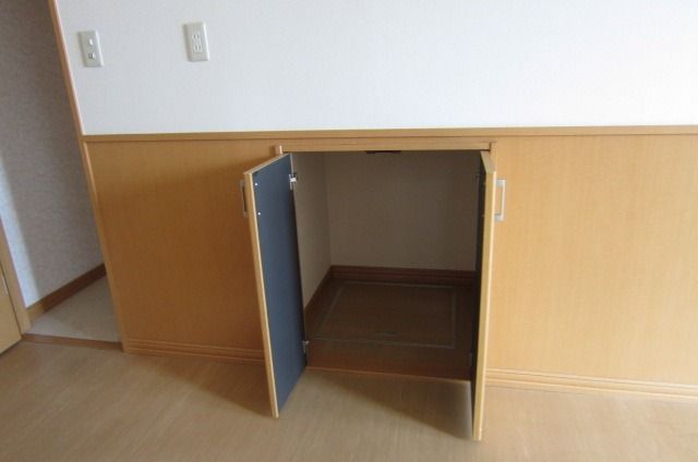 �y���[�z�@�K�i�����[