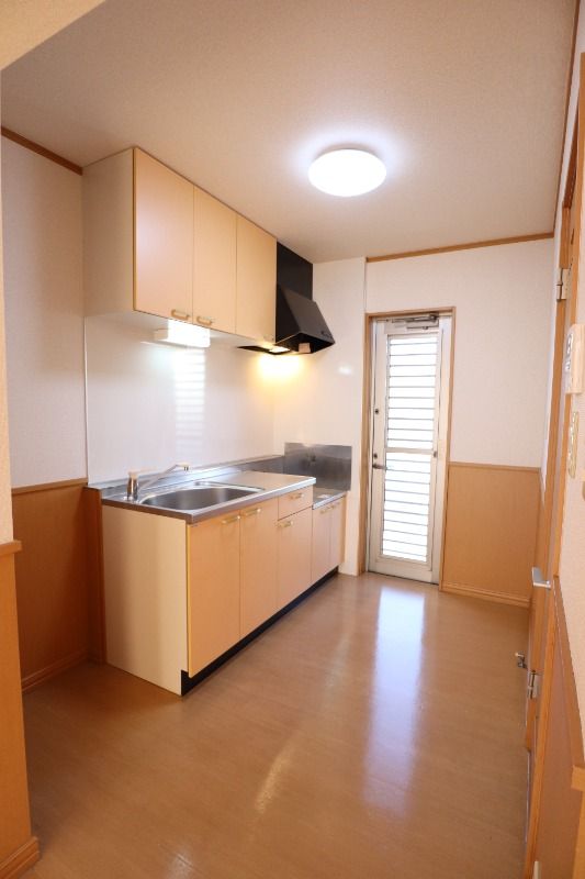 �y�L�b�`���z�@