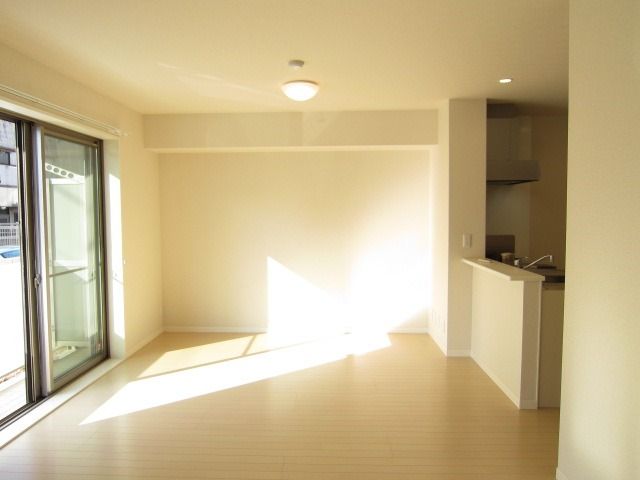 �y���ԁE���r���O�z�@