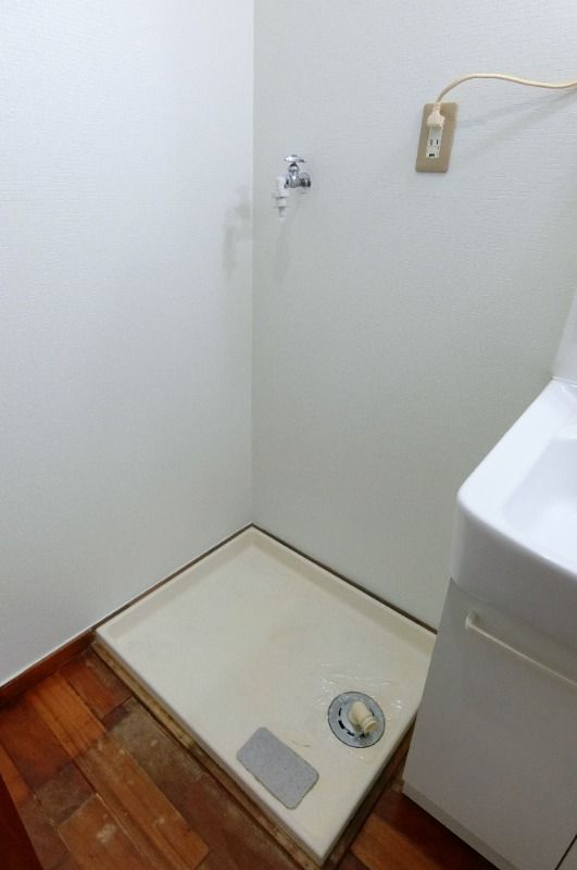 �y�����E���r���O�z�@