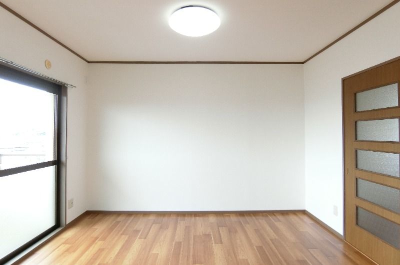 �y���̑������E�X�y�[�X�z�@