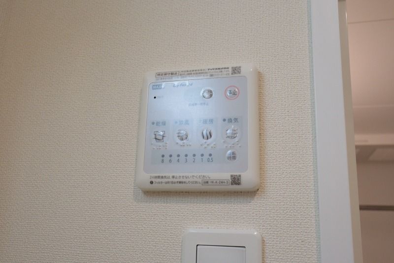 y̑ݔz@^Cv@g[@