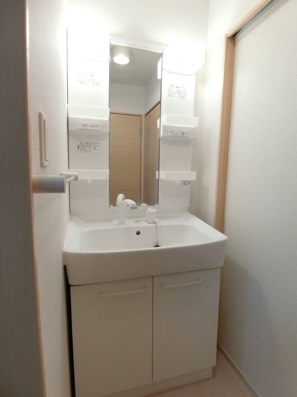 �y���ʏ��z�@