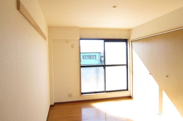 �y���̑������E�X�y�[�X�z�@