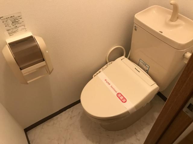 �y�g�C���z�@�V�����[�t�g�C��