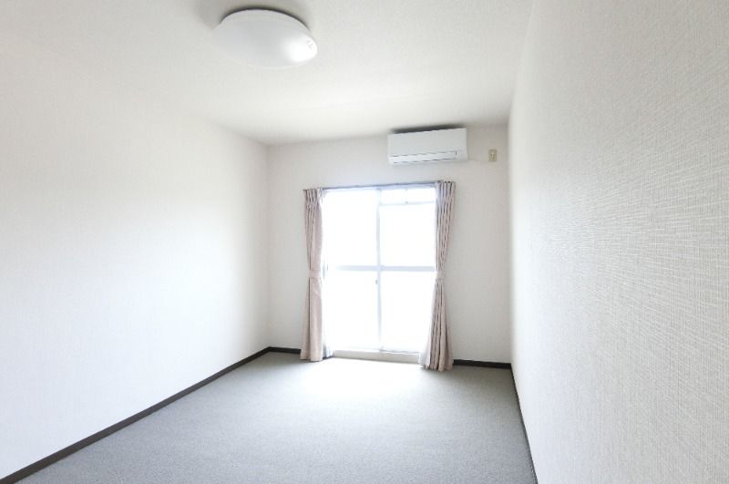 �y���ԁE���r���O�z�@���^�C�v