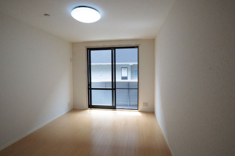 �y���̑������E�X�y�[�X�z�@