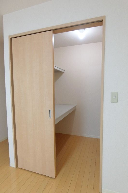 �y���[�z�@�E�H�[�N�C���N���[�[�b�g