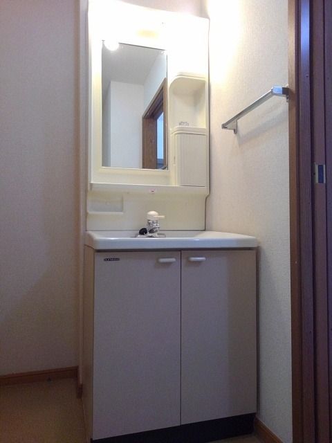 �y���ʏ��z�@