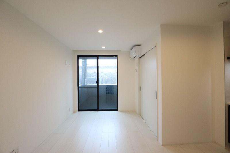 �y���ԁE���r���O�z�@