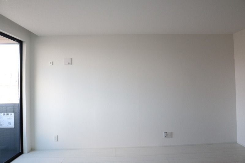 �y�����E���r���O�z�@