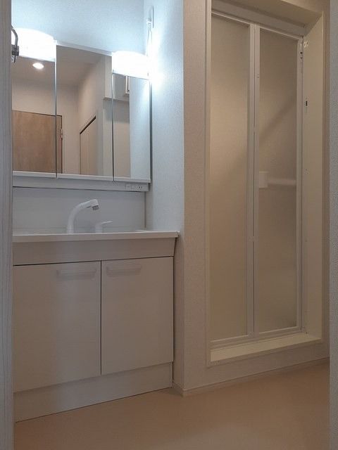 �y���ʏ��z�@