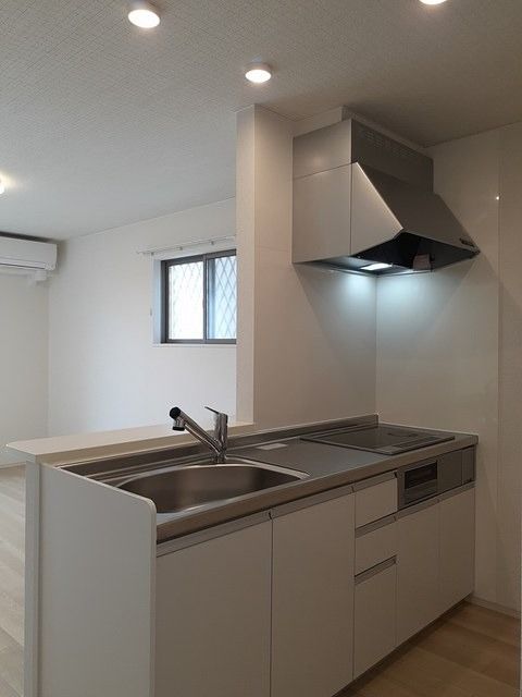 �y�L�b�`���z�@