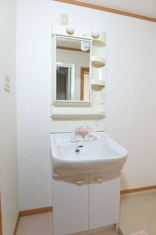 �y���ʏ��z�@