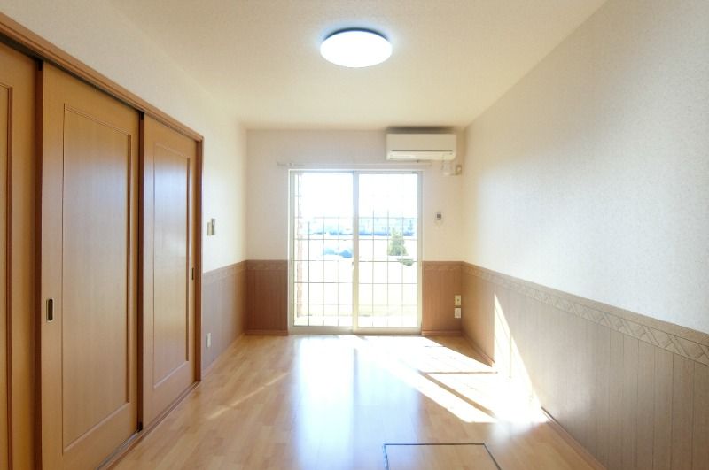 �y���ԁE���r���O�z�@���^�C�v