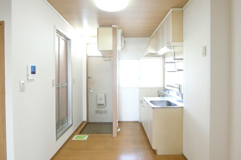 �y���̑������E�X�y�[�X�z�@