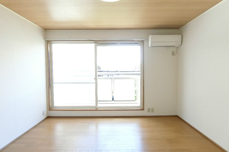 �y���ԁE���r���O�z�@