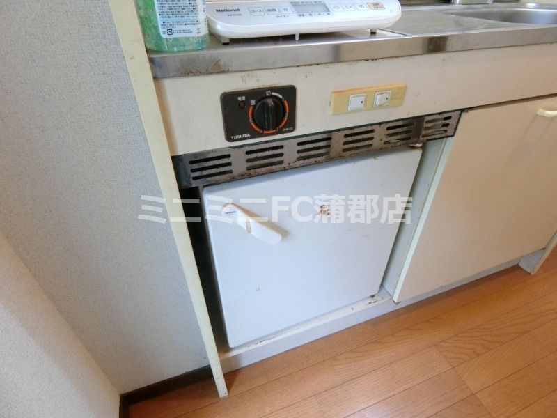 �y�L�b�`���z�@