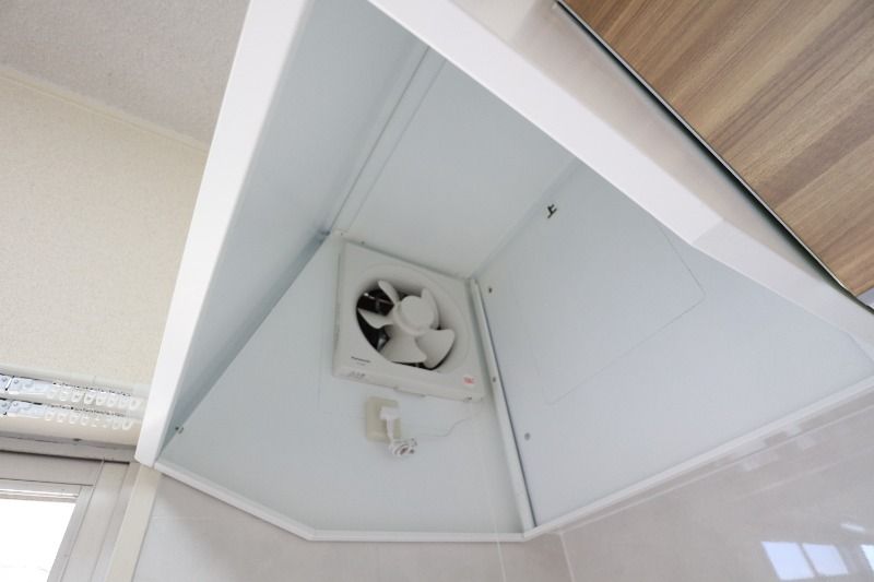 �y���̑��ݔ��z�@�L�b�`�����C��