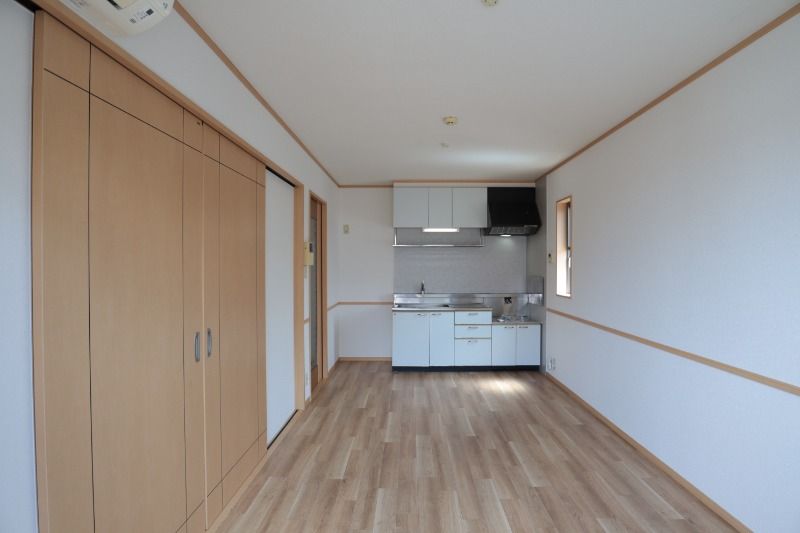 �y���ԁE���r���O�z�@���^�C�v