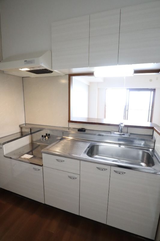 �y�L�b�`���z�@