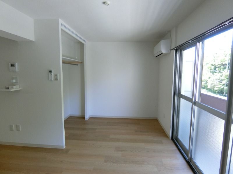 �y���̑������E�X�y�[�X�z�@