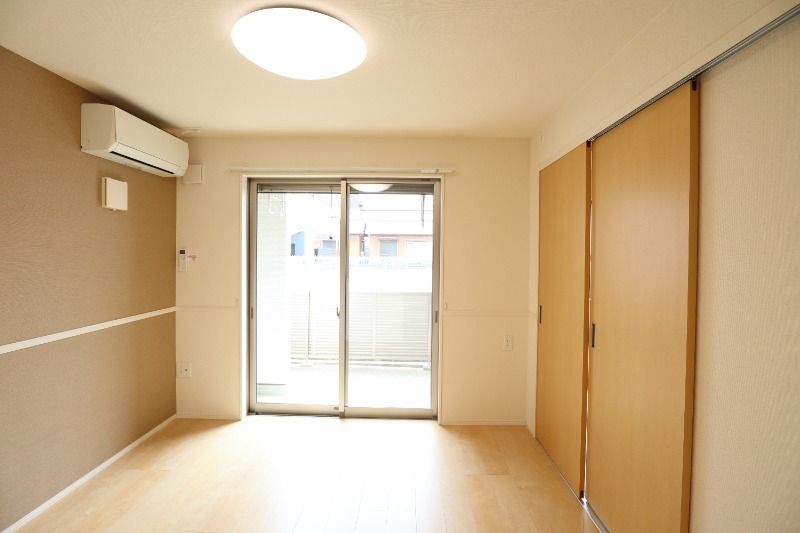 �y���ԁE���r���O�z�@���^�C�v�@