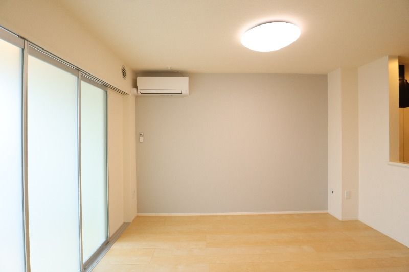 �y�����E���r���O�z�@