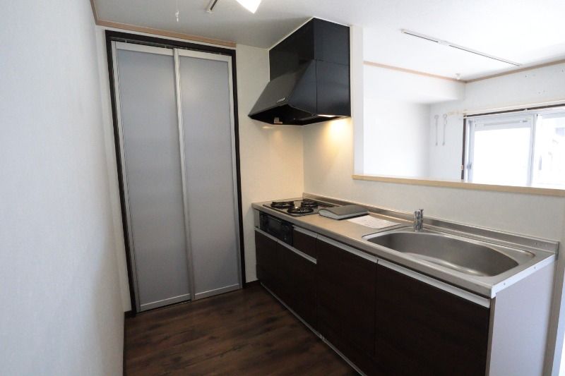 �y�L�b�`���z�@