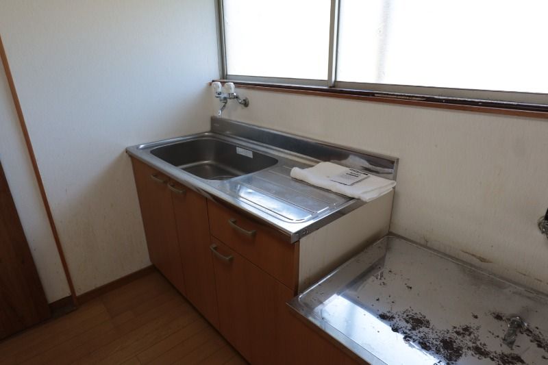 �y�L�b�`���z�@